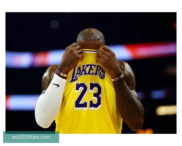 湖人伤情更新里夫斯可出战克勒贝尔缺席对阵魔术